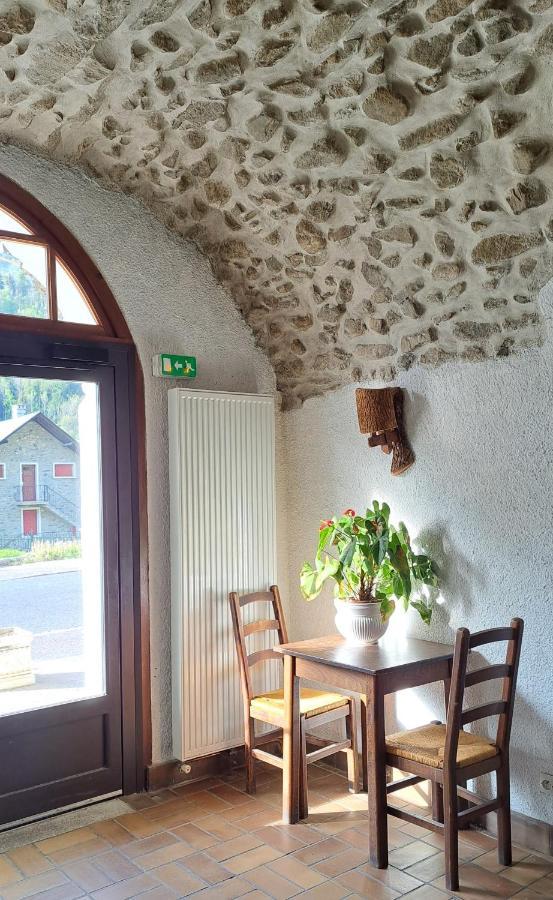 Auberge Du Glandon Saint-Colomban-des-Villards 外观 照片